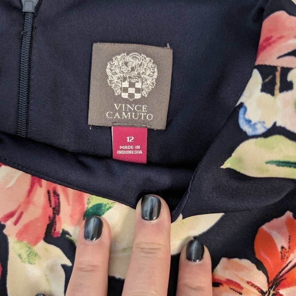 Vince Camuto Floral Fit and Flare Dress - Picture 3 of 6